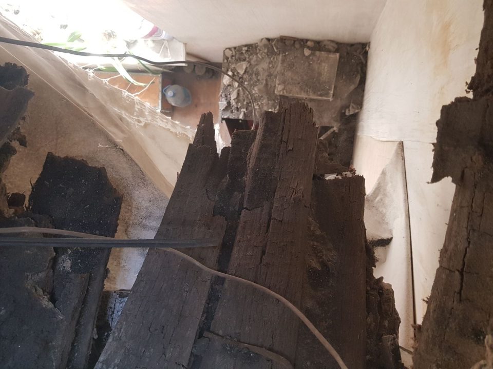 В Кривом Роге в одной из квартир обвалился потолок