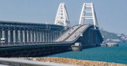 На Крымском мосту под утро были взрывы: движение по нему остановлено - рис. 2