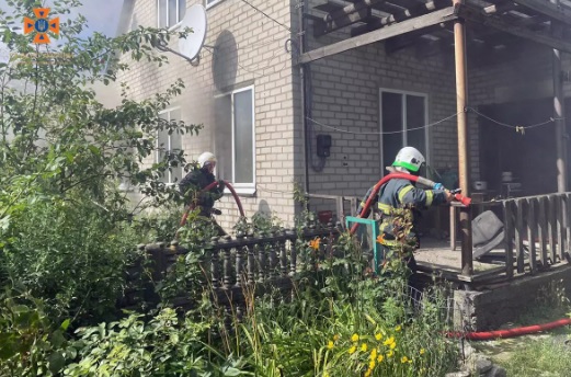 У Павлоградському районі під час пожежі постраждала дитина