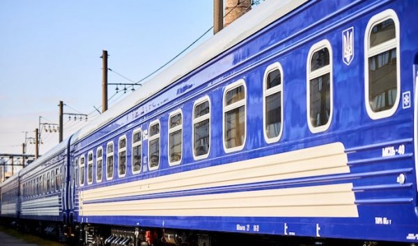 Укрзалізниця вернула в пассажирские поезда военизированную охрану - рис. 1