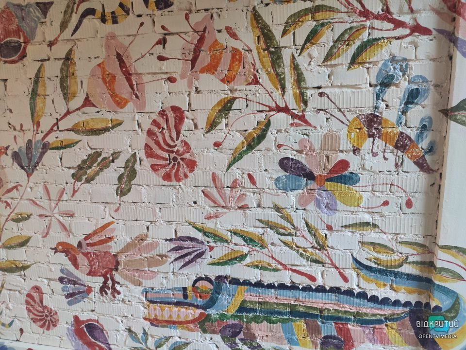 В центре Днепра появился новый фантастический мурал (ФОТО)