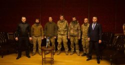 В Украину вернули командиров из Азовстали, находившихся в Турции - рис. 16