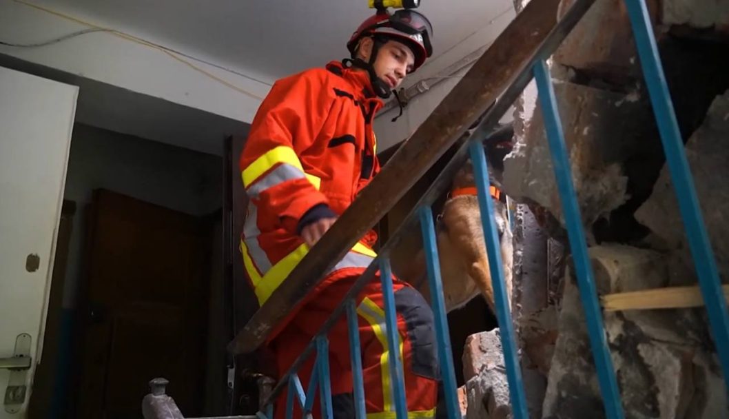 У Львові зросла кількість постраждалих: рятувальники розбирають завали