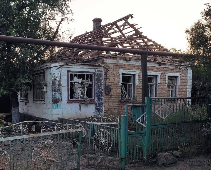 Вночі російські окупанти двічі обстріляли громаду Дніпропетровщини - рис. 1