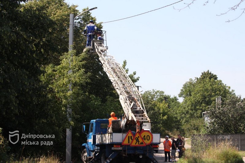 Як у Дніпрі модернізують зовнішнє освітлення - рис. 4