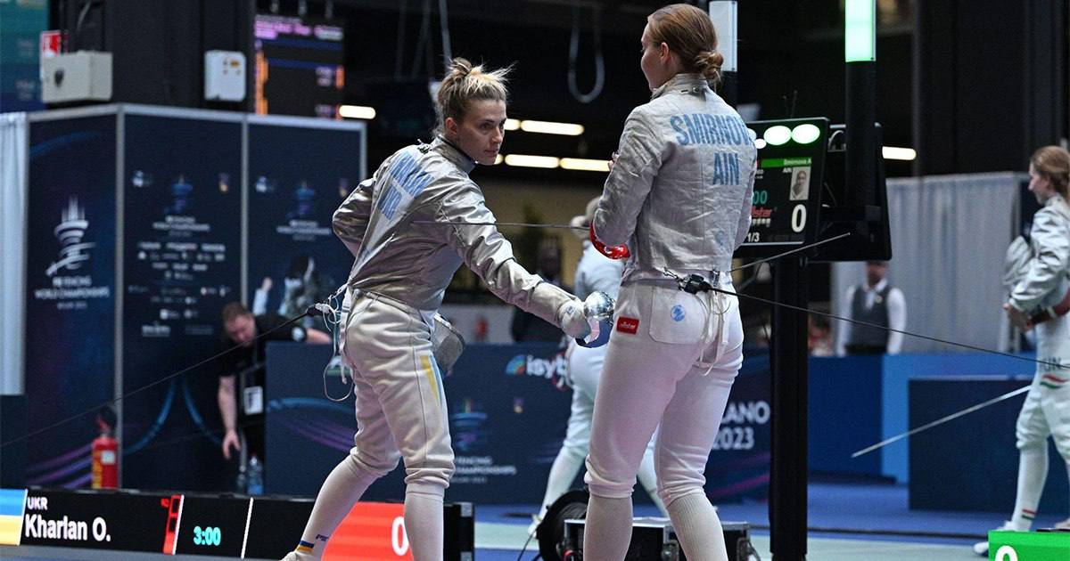 Тренерка Харлан розповіла, що сталося між українською шаблісткою та росіянкою на чемпіонаті