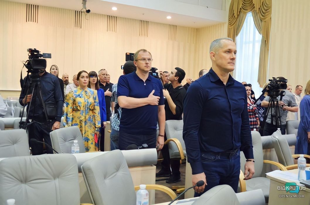 Облаштування укриттів, підтримка військових та ВПО: як у Дніпрі пройшла сесія облради