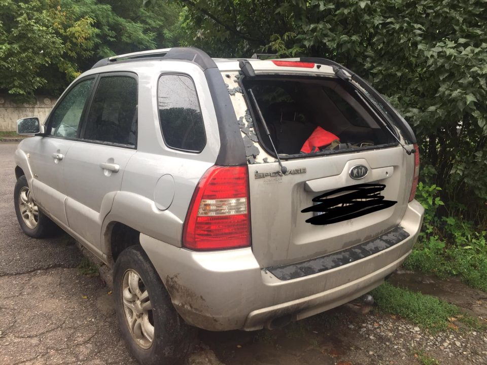 У Дніпрі невідомі вкрали коштовну амуніцію з автівки військового - рис. 1