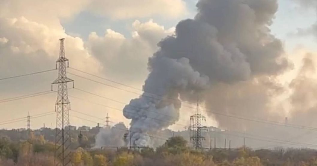 Дніпряни скаржаться на сморід у місті: стала відома причина неприємного запаху