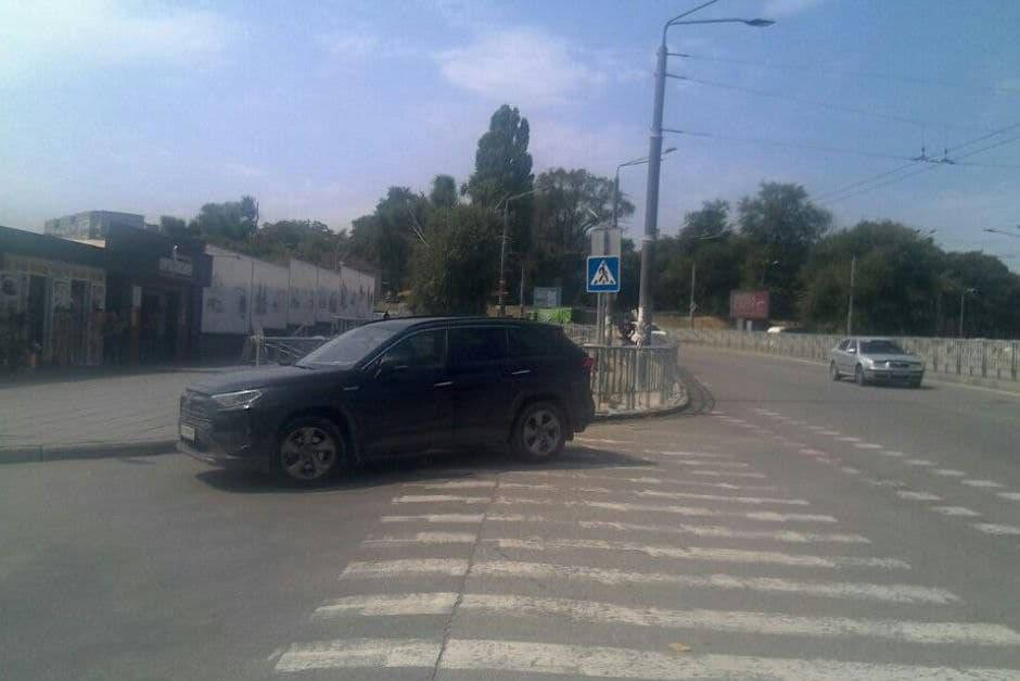 Евакуйовано близько 130 авто: ТОП-5 прикладів нахабних парковок Дніпра минулого тижня