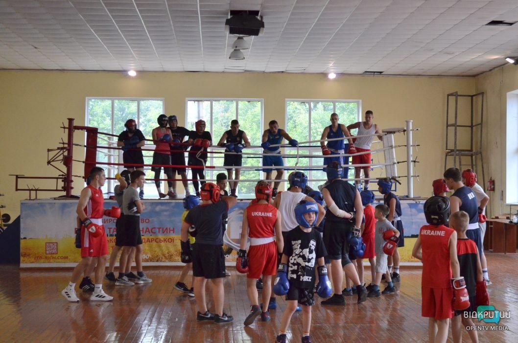 У Дніпрі оновили дитячо-юнацьку школу олімпійського резерву з боксу та єдиноборств