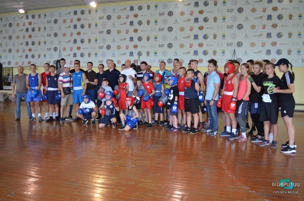 У Дніпрі оновили дитячо-юнацьку школу олімпійського резерву з боксу та єдиноборств