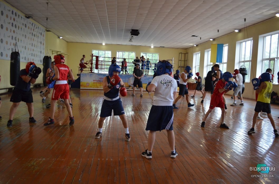 У Дніпрі оновили дитячо-юнацьку школу олімпійського резерву з боксу та єдиноборств