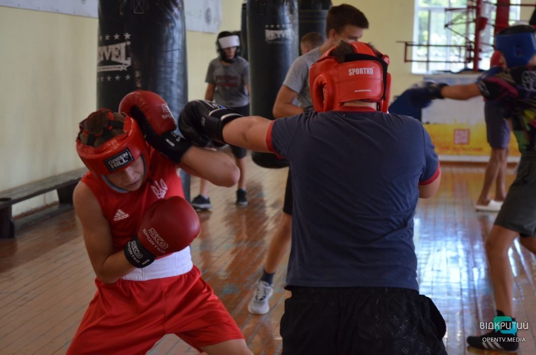 У Дніпрі оновили дитячо-юнацьку школу олімпійського резерву з боксу та єдиноборств