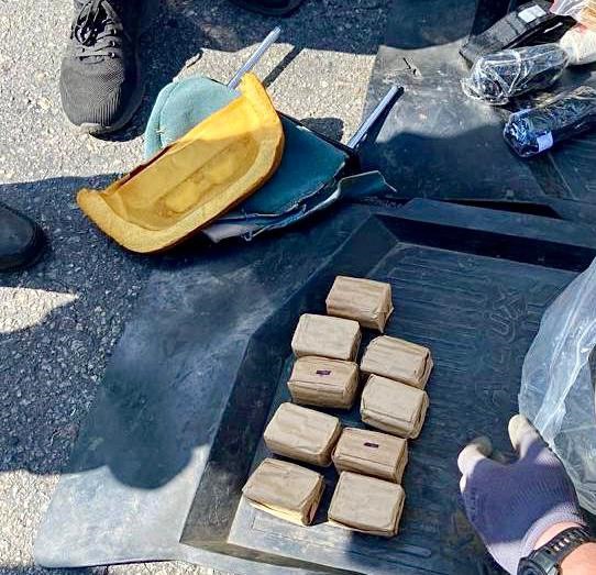 Перевозив зброю та боєприпаси: у Дніпрі поліцейські затримали чоловіка