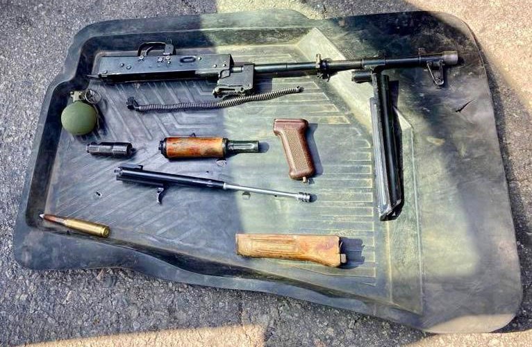 Перевозив зброю та боєприпаси: у Дніпрі поліцейські затримали чоловіка