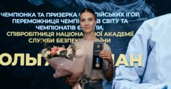 Национальная академия СБУ вручила фехтовальщице Ольге Харлан высшую награду вуза – Знак почета - рис. 2
