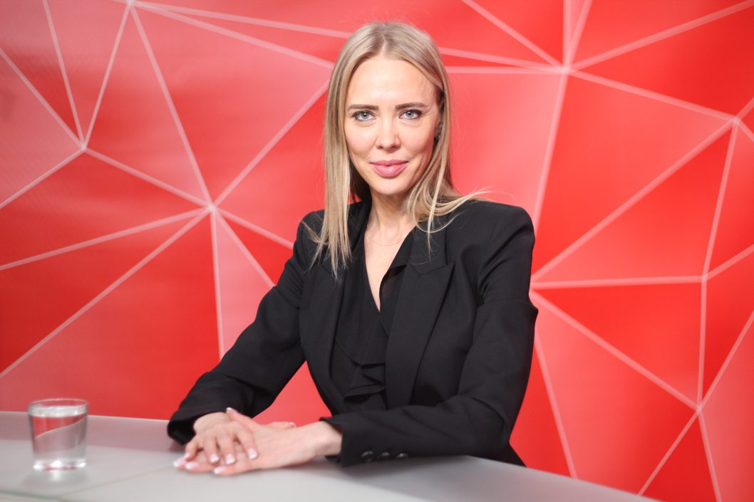 Более 200 000 школьников Днепропетровщины будут учиться в смешанном формате - рис. 1