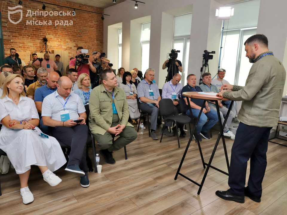 В Днепре презентовали масштабный проект поддержки Мариуполя - рис. 3