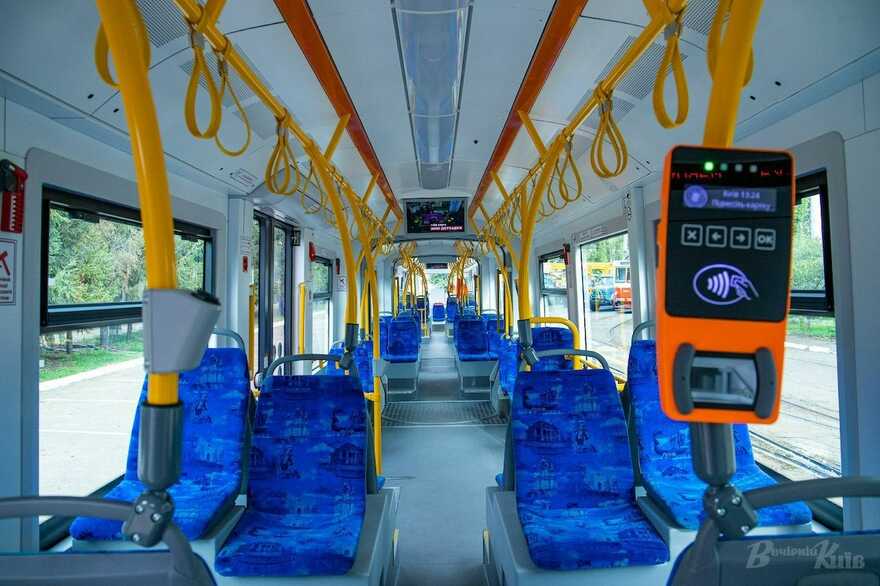 Жители Днепра смогут онлайн отслеживать общественный транспорт с кондиционерами - рис. 1