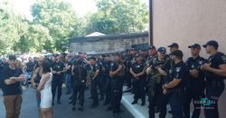 Зібралося півтисячі правоохоронців: у Дніпрі почався суд над патрульним, який застрелив нападника