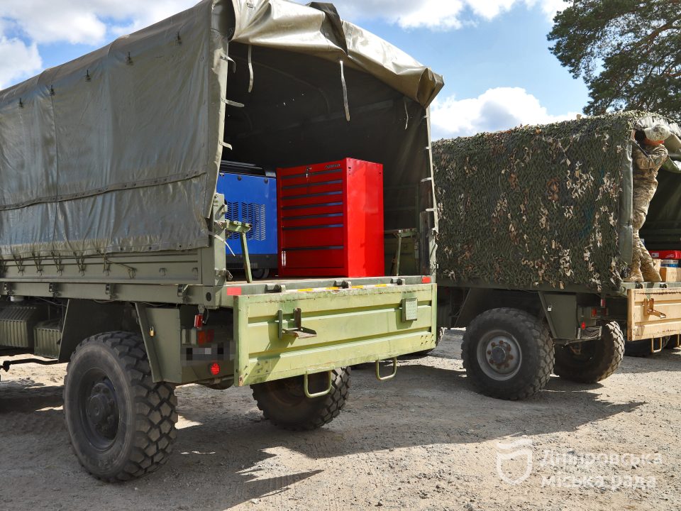 Днепр отправил Силам обороны передвижные мастерские с оборудованием для ремонта техники - рис. 8