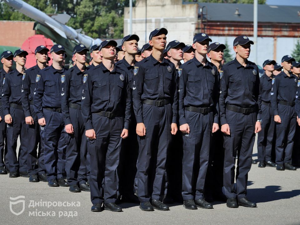 У Дніпрі курсанти Університету внутрішніх справ склали присягу працівника Нацполіції - рис. 4
