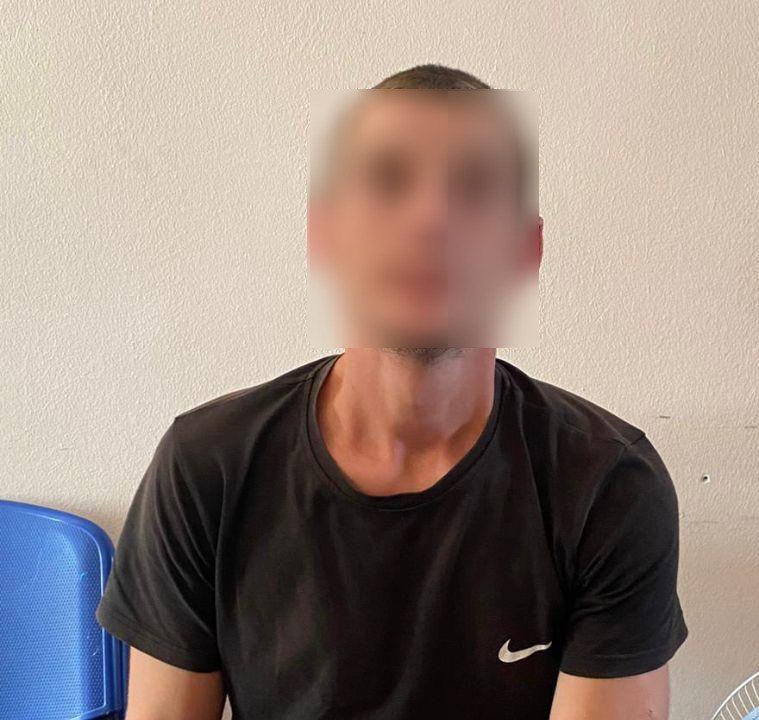 У Дніпрі затримали чоловіка, який зірвав з 66-річної містянки прикрасу