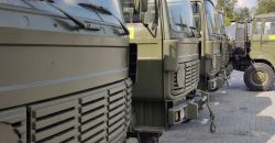 Дніпро передав військовим на фронт ще 8 вантажівок - рис. 2