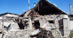 Російські окупанти обстріляли Нікополь: ворог вщент розніс одну з господарських споруд
