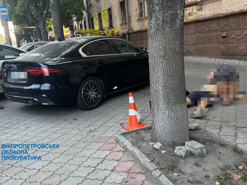 Адвокатка поліцейського, який застрелив людину у Дніпрі, більше не вестиме справу: її замінять колеги.