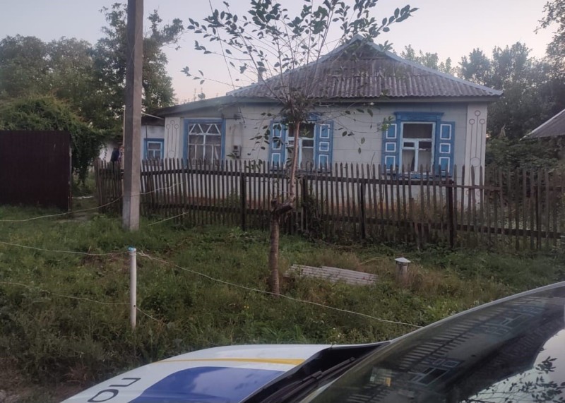 В Днепропетровской области мужчина до полусмерти избил соседа - рис. 1