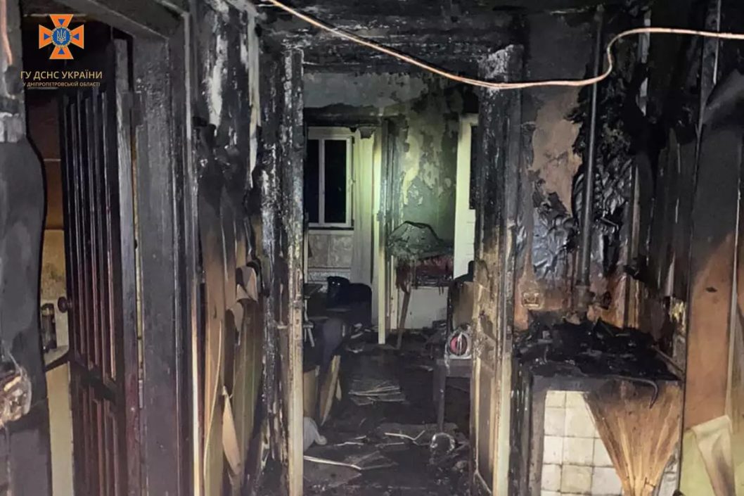 На Днепропетровщине полностью сгорела квартира: погиб мужчина - рис. 1