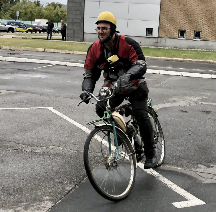 У дніпровському музеї «Машини Часу» дали нове життя велосипеду «Україна» - рис. 1