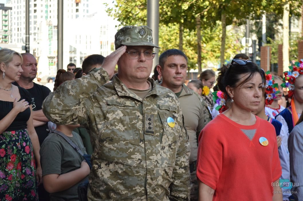 У середмісті Дніпра відзначили День захисників і захисниць України