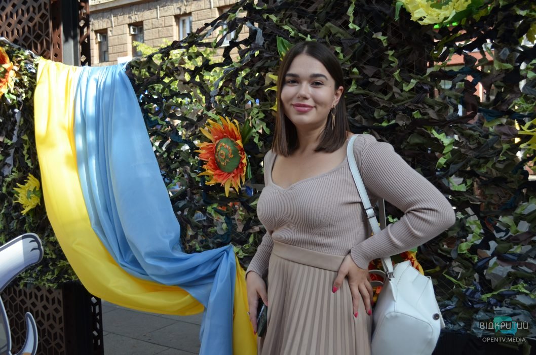 У середмісті Дніпра відзначили День захисників і захисниць України