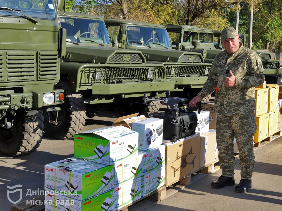 Военные получили очередную партию техники от Днепра почти на 25 миллионов гривен - рис. 5