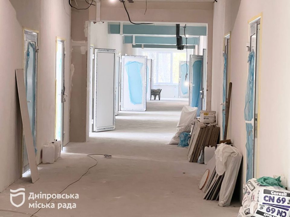 Нові комунікації, кабінети, лабораторія: у Дніпрі для комфорту містян оновлюють медичні заклади - рис. 4