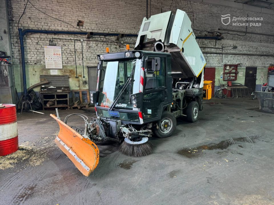 У Дніпрі комунальна техніка на 90 % готова до зими