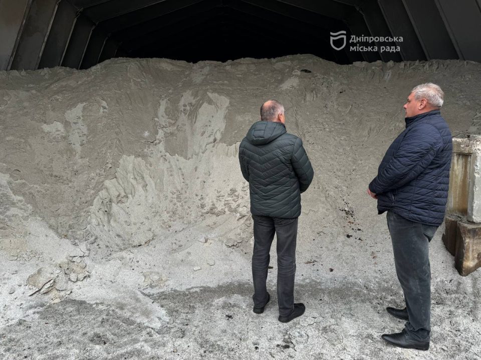 У Дніпрі комунальна техніка на 90 % готова до зими