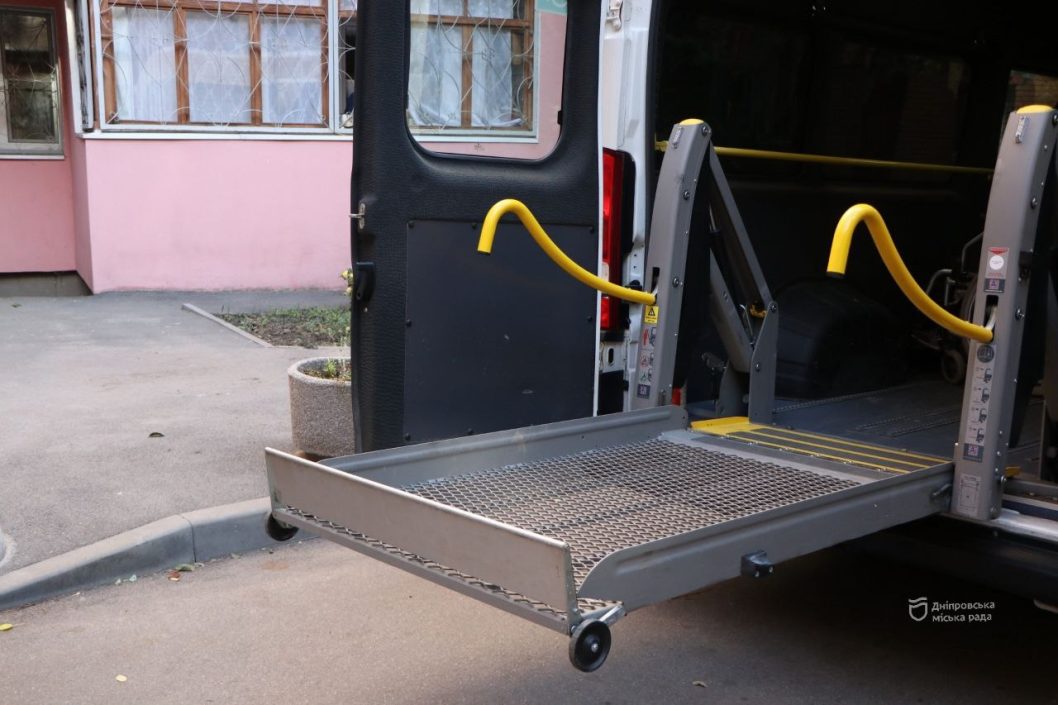 Послуга «Соціальне таксі»: як Дніпро піклується про осіб з інвалідністю - рис. 7