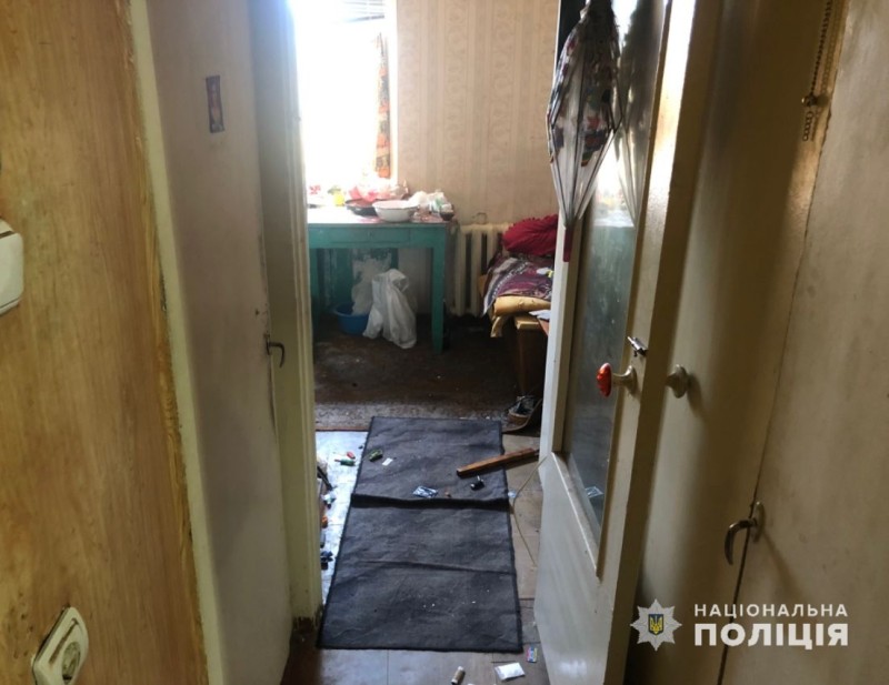 В Днепропетровской области рецидивист избил мужчину: пострадавшего забрала "скорая" - рис. 1