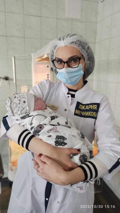 У лікарні Дніпра народилася дівчинка вагою 6 кг