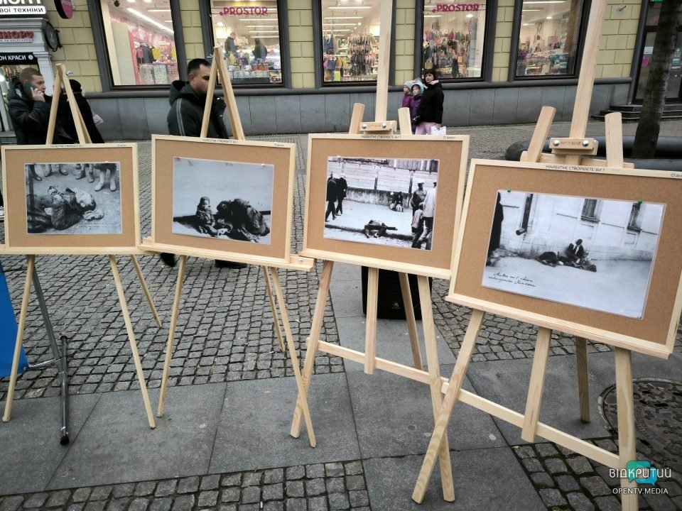 Жителям Днепра показали, что ели украинские крестьяне во времена Голодомора - рис. 11