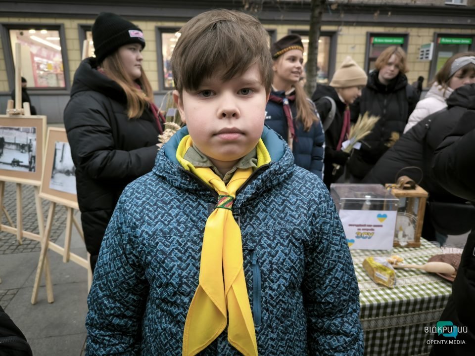 Жителям Днепра показали, что ели украинские крестьяне во времена Голодомора - рис. 10