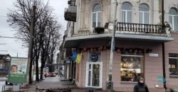 В центре Днепра обрушился балкон жилого дома - рис. 10