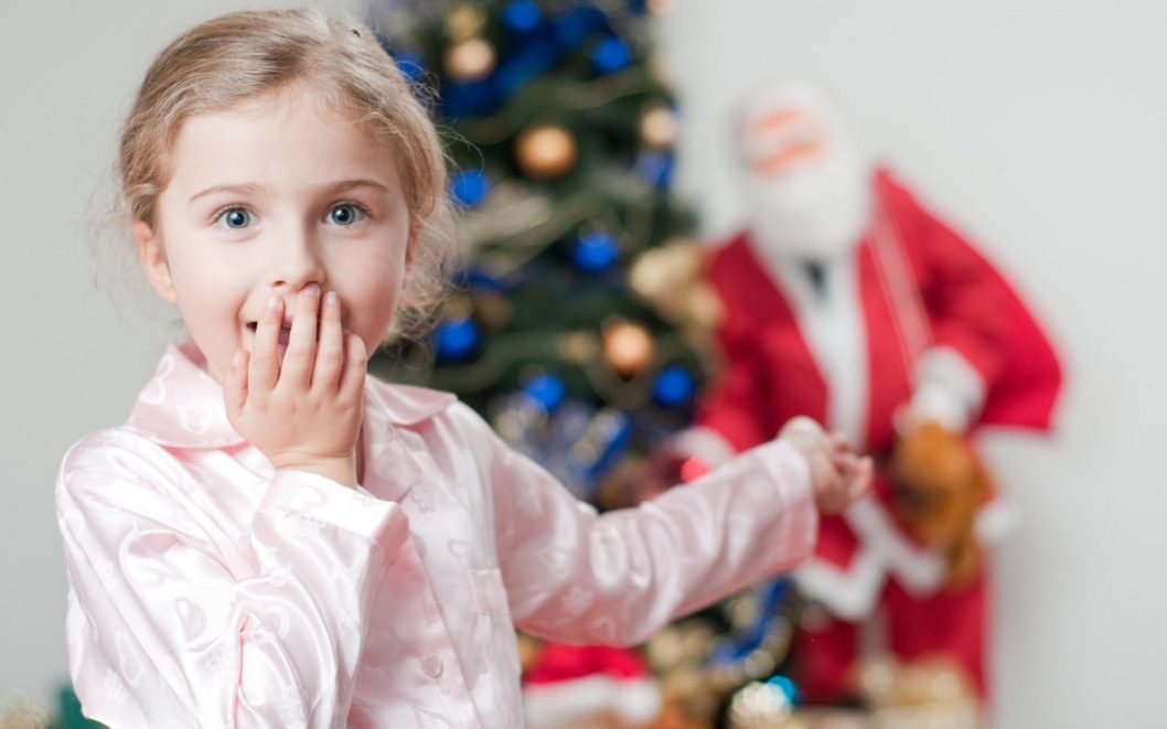 Як правильно розповісти дитині, що Діда Мороза не існує