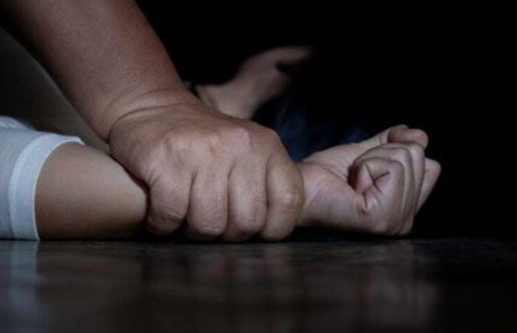 В Днепре мужчина изнасиловал женщину в подъезде - рис. 1