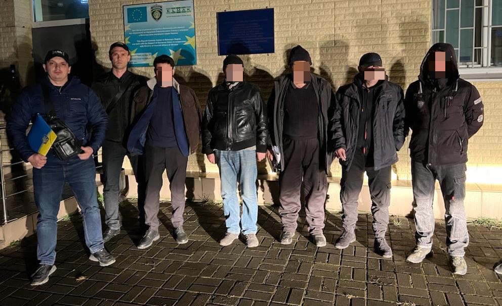 У Дніпрі викрили нелегалів з росії: їх депортують з країни - рис. 1