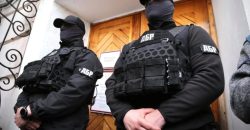 В Днепропетровской области задержали полицейских, инсценировавших преступление - рис. 12